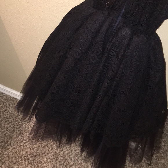 Black Lace Dress - Picture 3 of 4